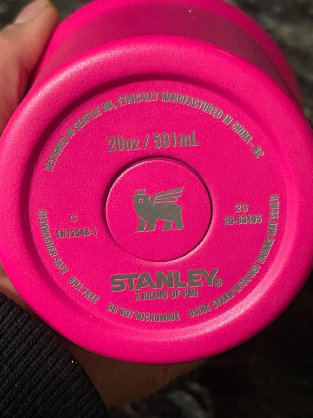 Stanley Hot Pink 20oz Insulated Tumbler - Picture 3 of 5